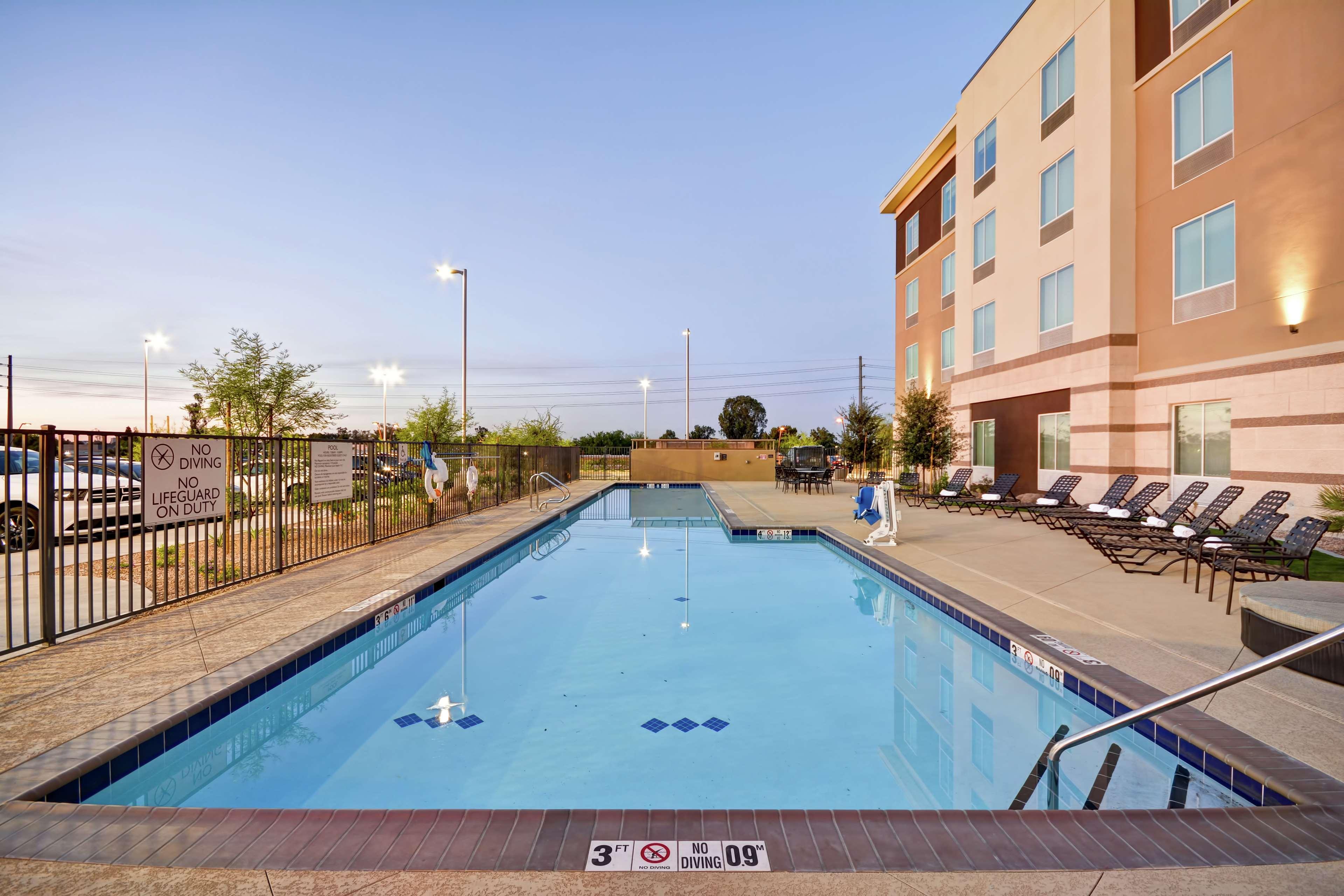 Hilton Garden Inn By Hilton Phoenix/Tempe Asu Area, Az Exterior photo